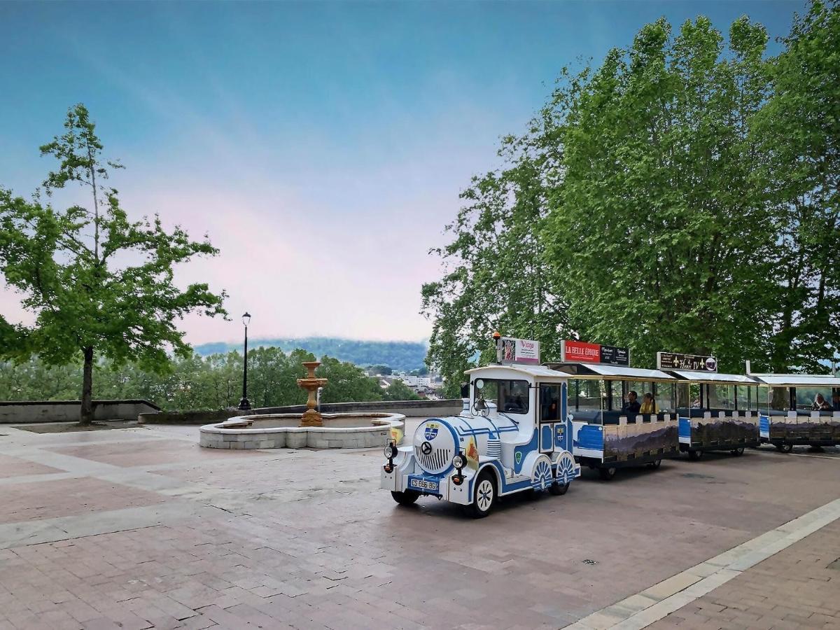 Quartier Historique Et Populaire Du Chateau De Pau Eksteriør bilde